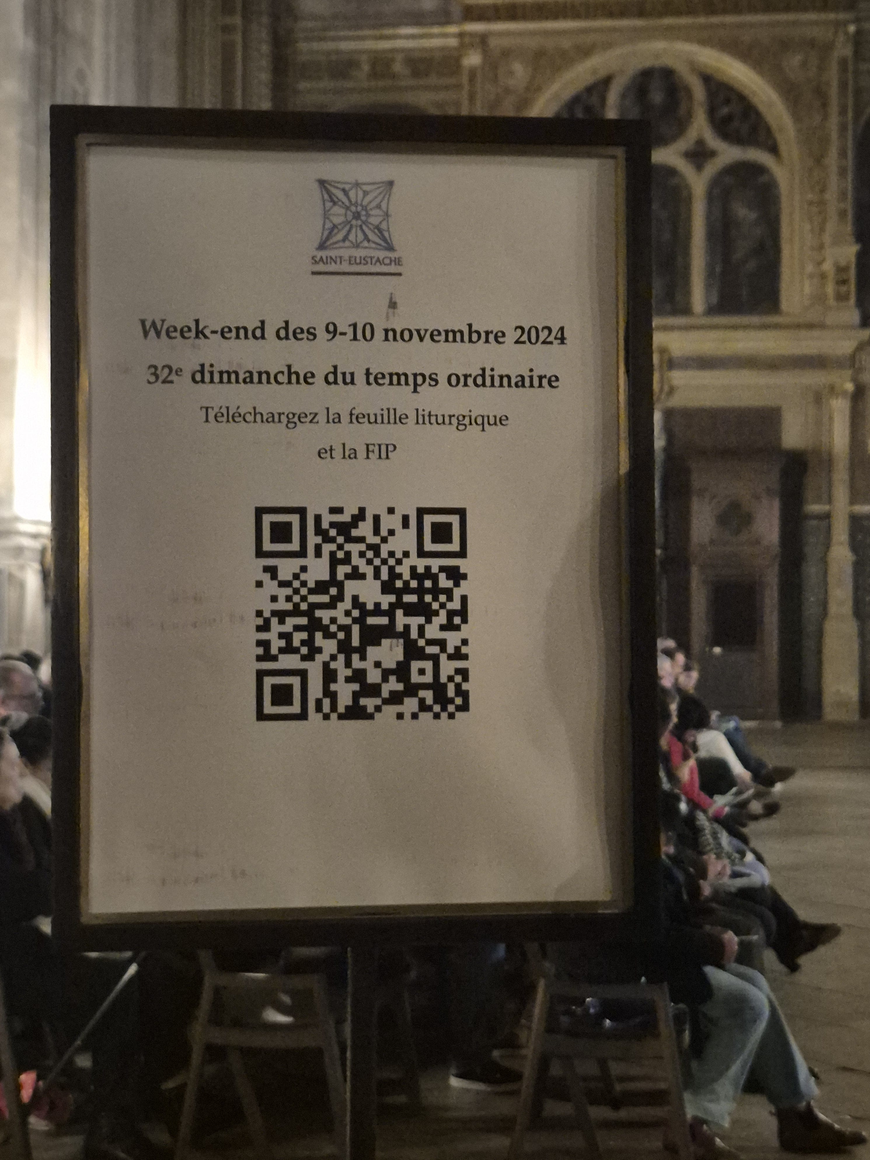 可以掃描二維碼查看當日彌撒内容